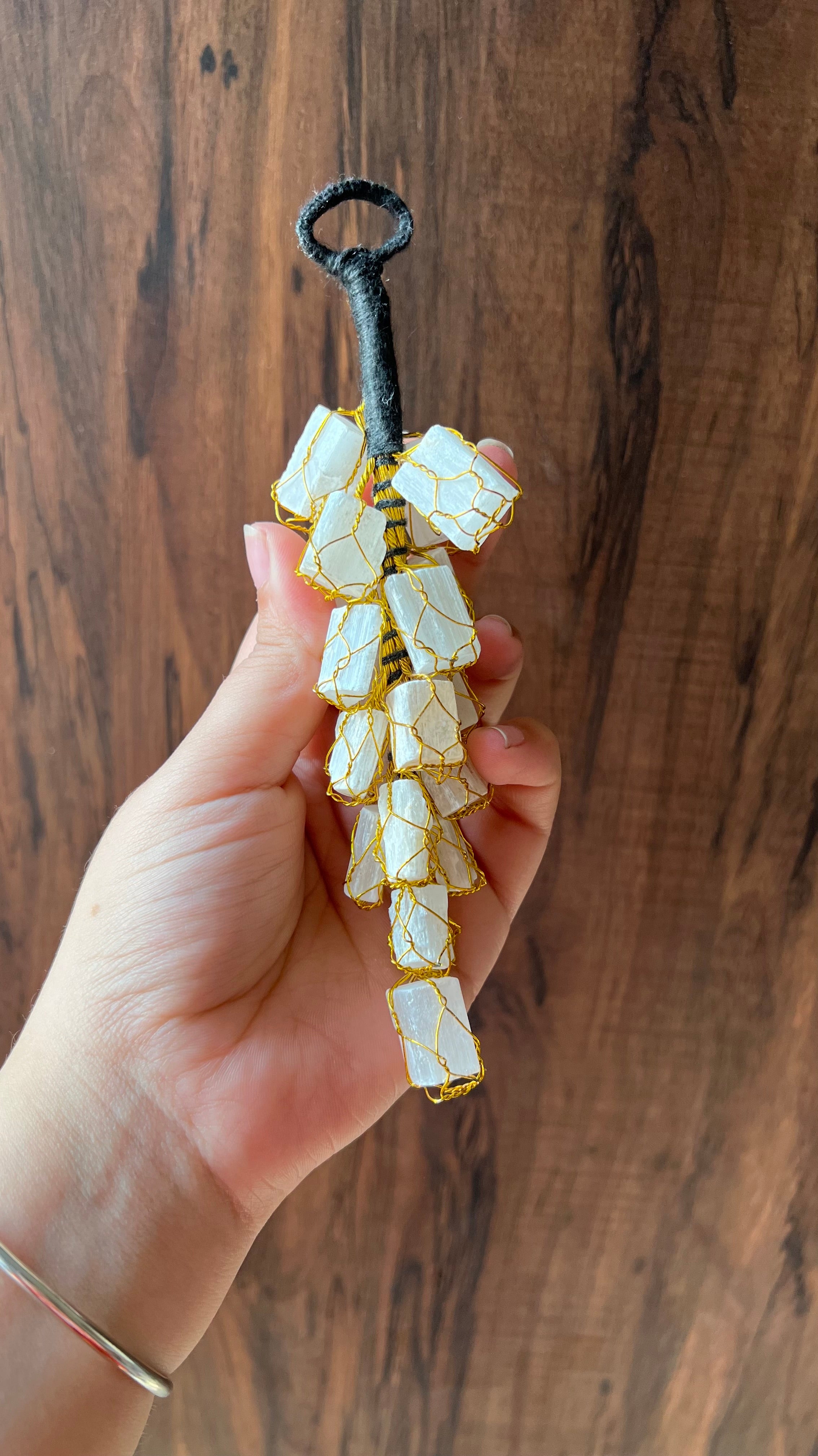 SELENITE HANGER