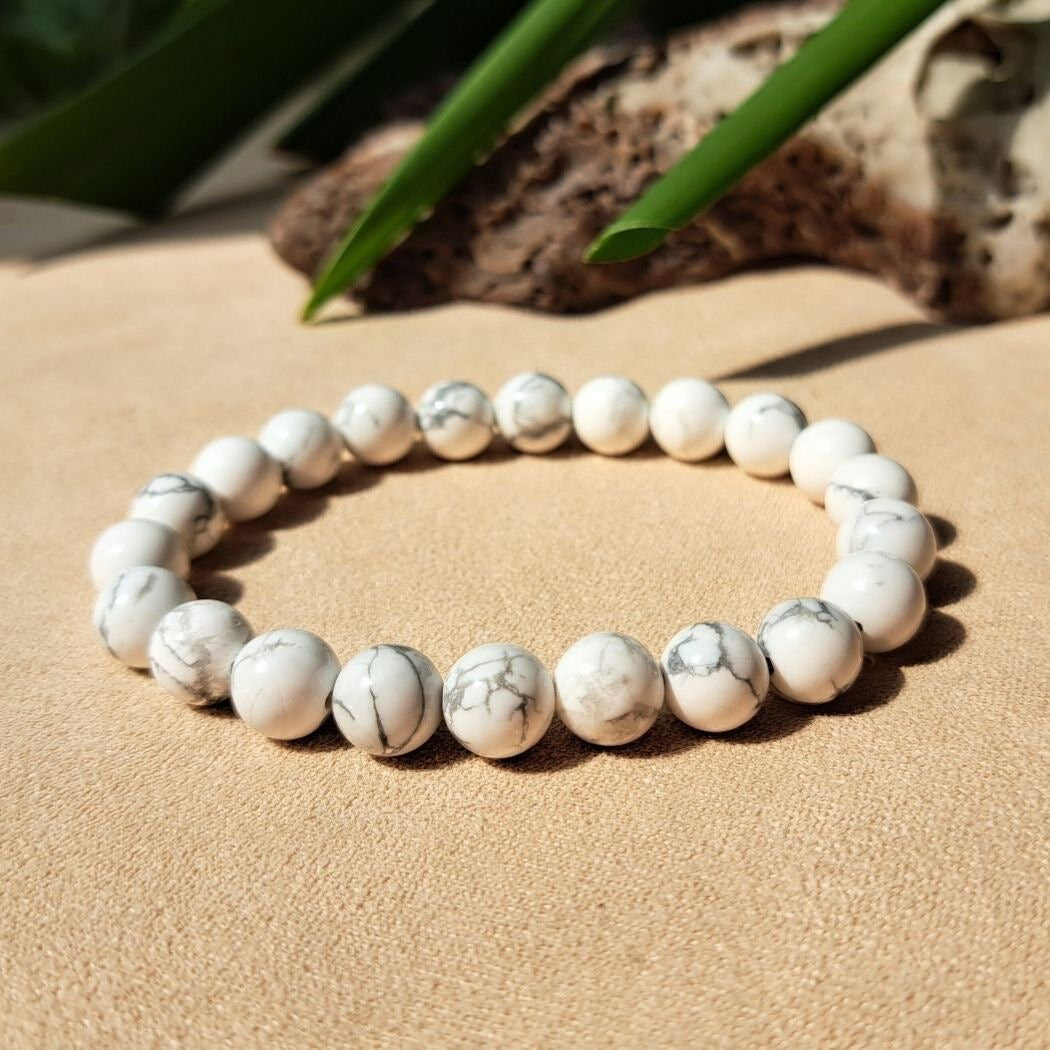 HOWLITE BRACELET